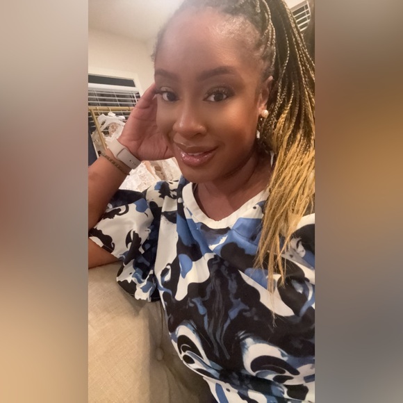 LIVE Show with Vanessa Deyanna! - Picture 3 of 6